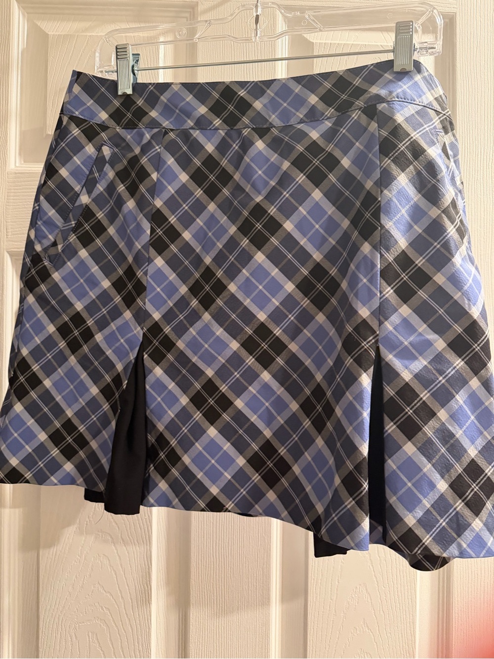 Izod Black and Blue Plaid Golf Skort